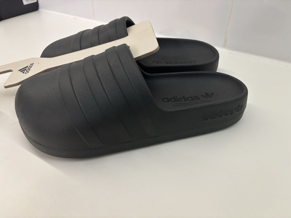 Klapki Adidas new 38/39 pro garden