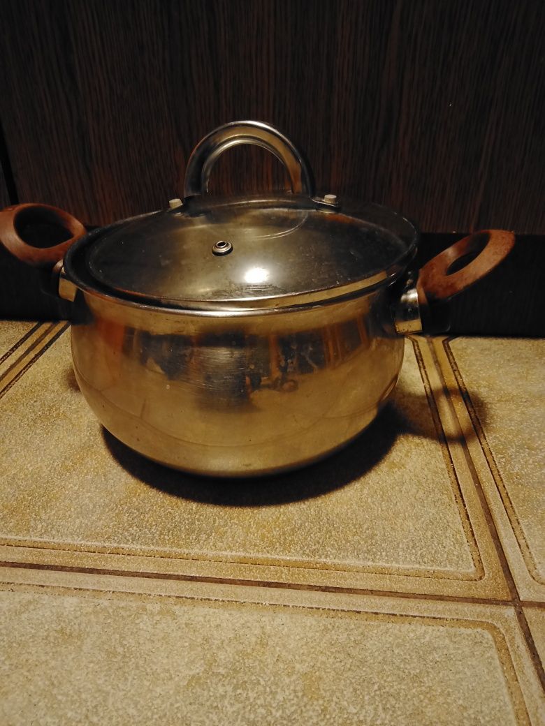 Кастрюля Bohmann 2,5 литра