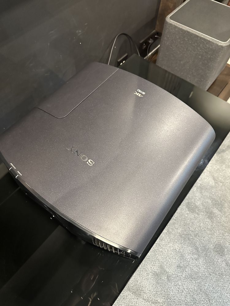 Sony VPL-VW590ES - projektor 4K