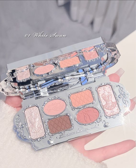 Тіні Flower Knows