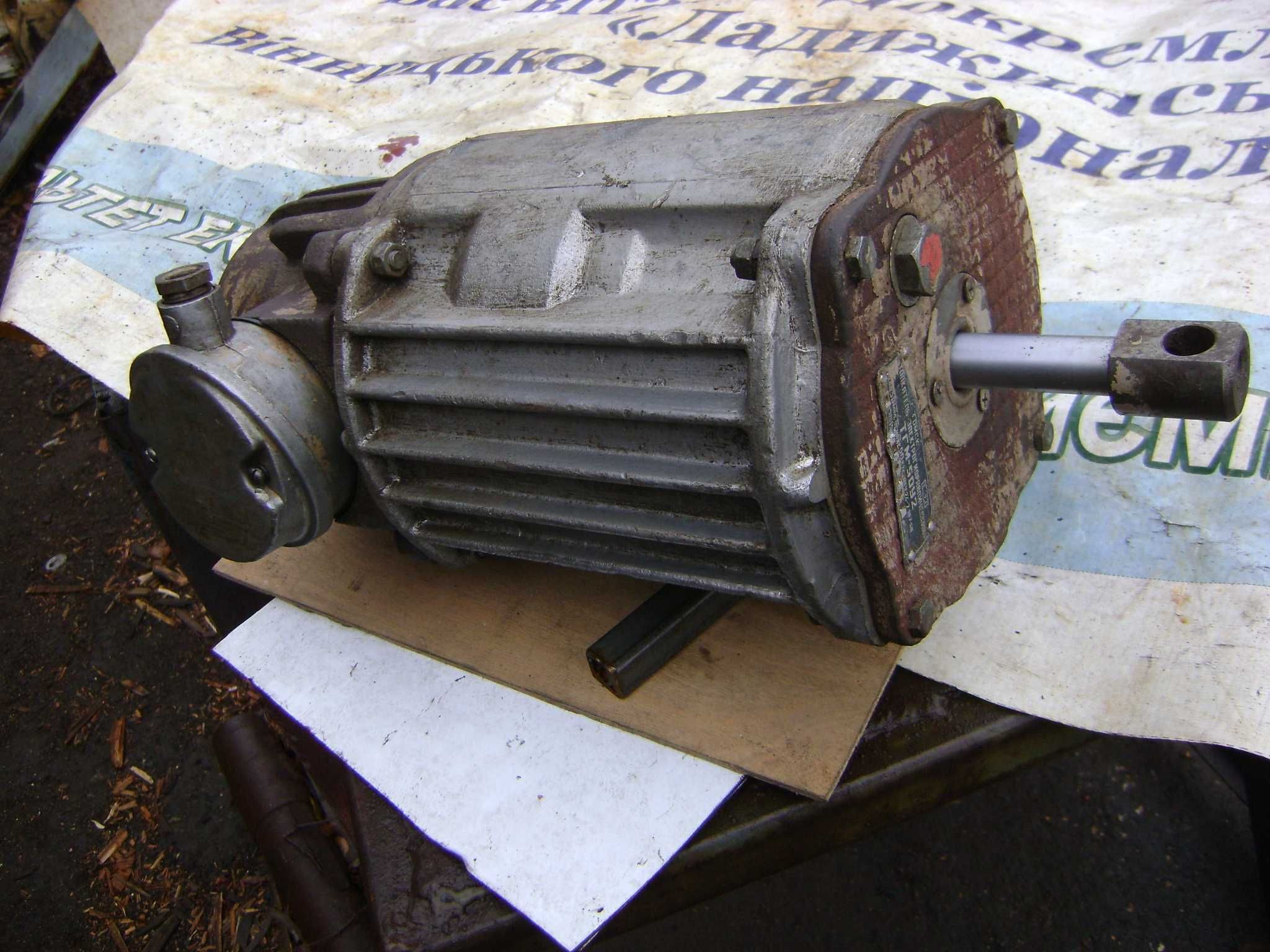 Гидротолкатели ТЭ50 80 Крановый тормозТКГ100-400 ТКТ200 Колодки крана