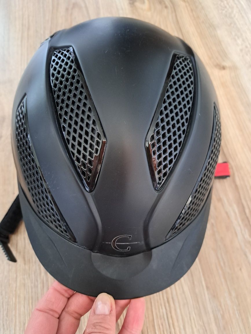 Kask jeździecki Covalliero