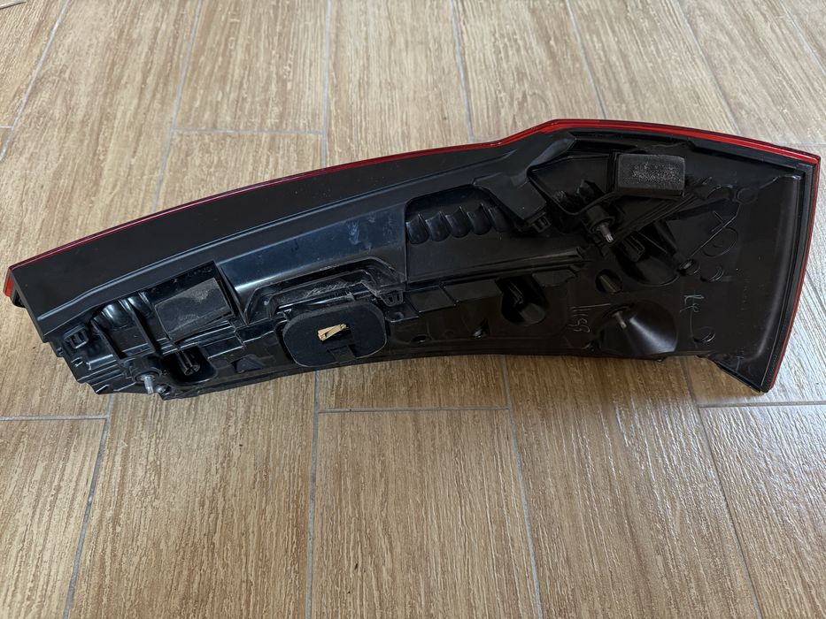 Задние фонари Audi Q5 FY 80A