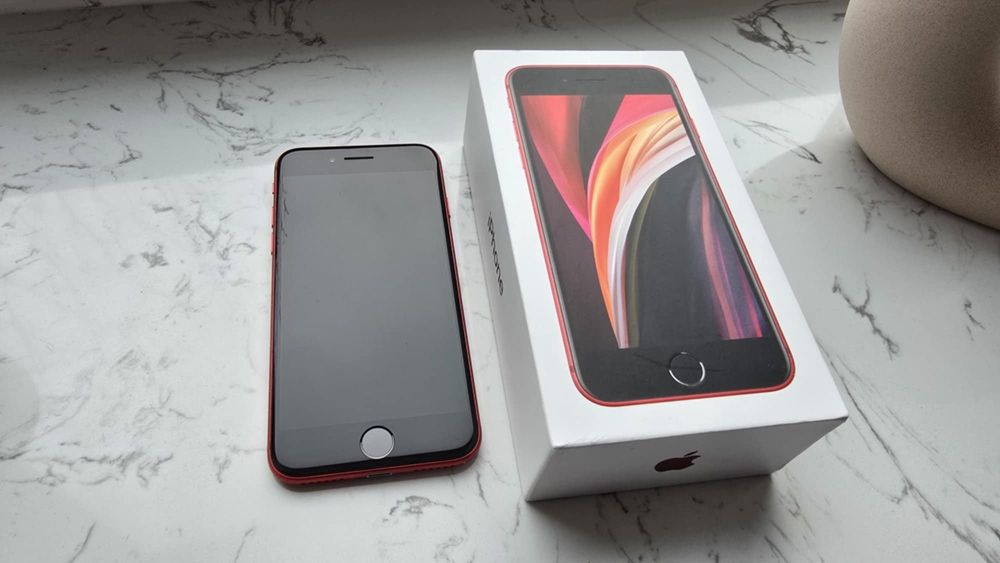 iPhone SE 2 gen 256GB czerwony