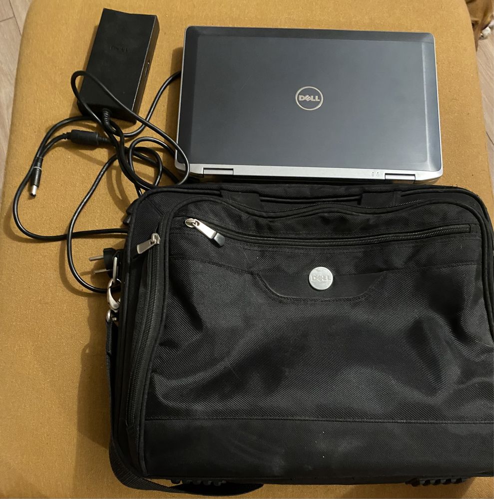 Laptop Dell latitude E6320 stan bdb
