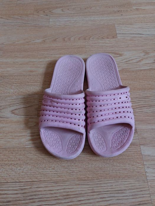 Шльопанці літні, шльопанці, резинові шльопанці