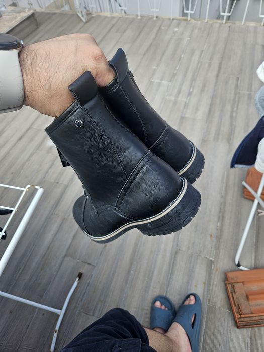 Vendo bota cano baixo