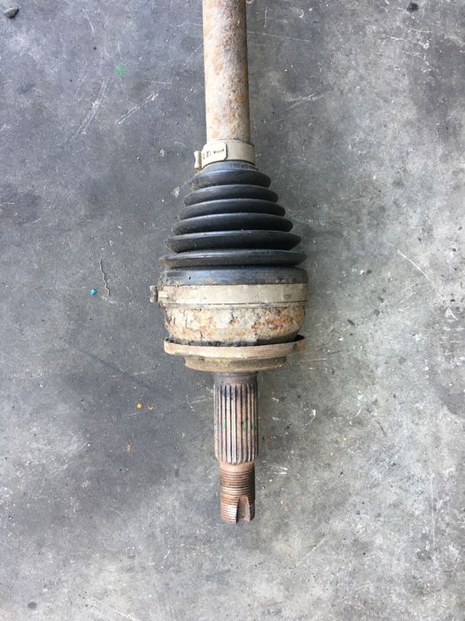 Полуось піввісь привод привід шрус Toyota Auris MK1 1.4 DIESEL D4D.