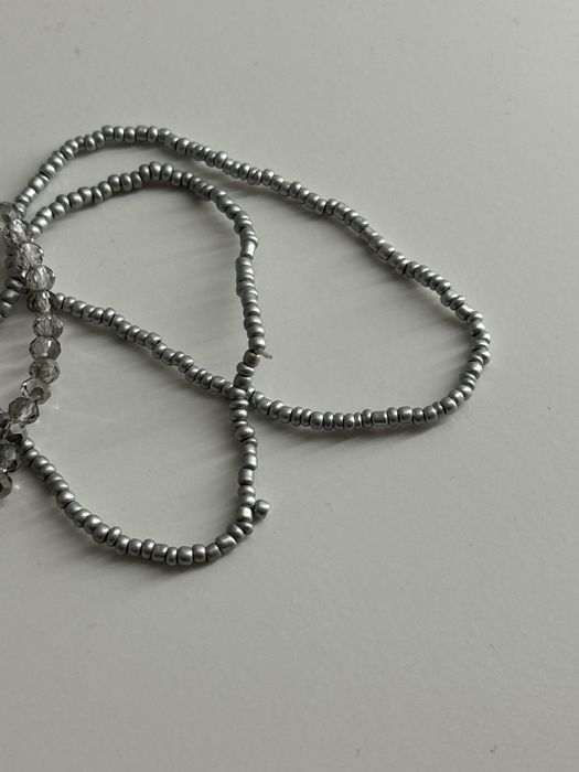 zestaw srebrnych bransoletek z koralikami