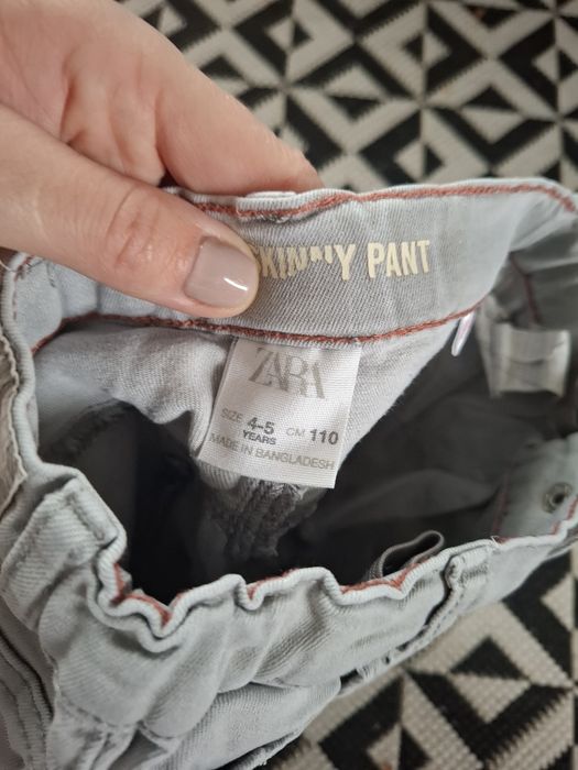 Jeansy rurki spodnie ZARA 110