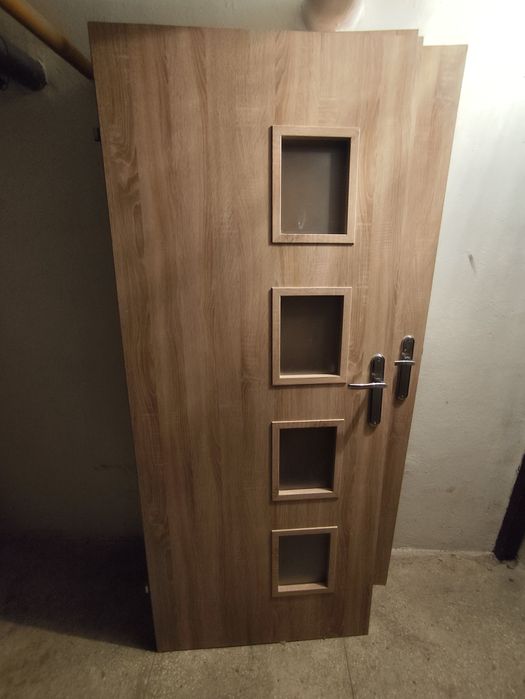 Drzwi wewnętrzne 6 sztuk, 100 zł/szt.