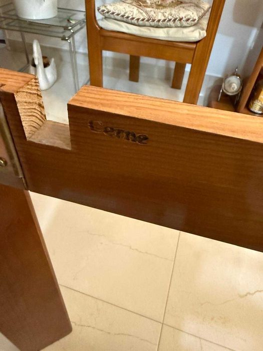 Mesa cerne em excelente estado