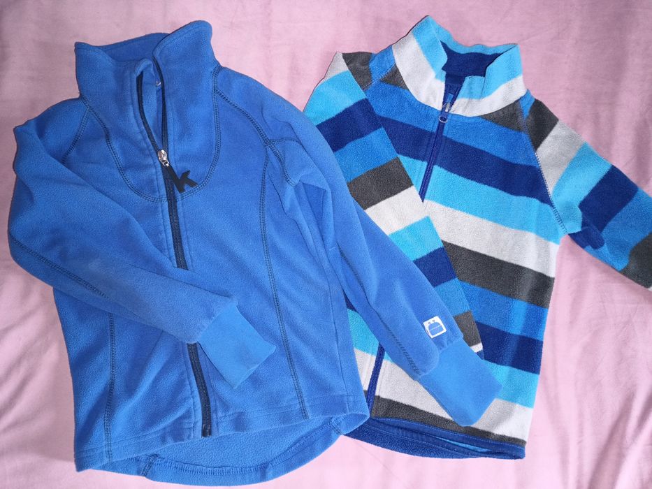 Dwie bluzy polarowe rozpinane chłopięce rozm. 116