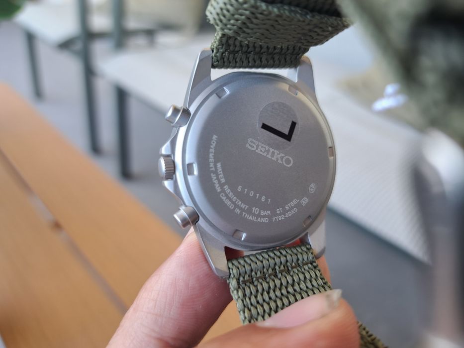 Relógio Seiko Cronógrafo 7T92-0DX0- estilo militar