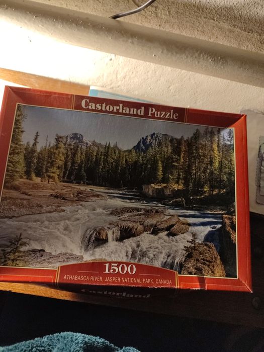 Продам пазли, нові.