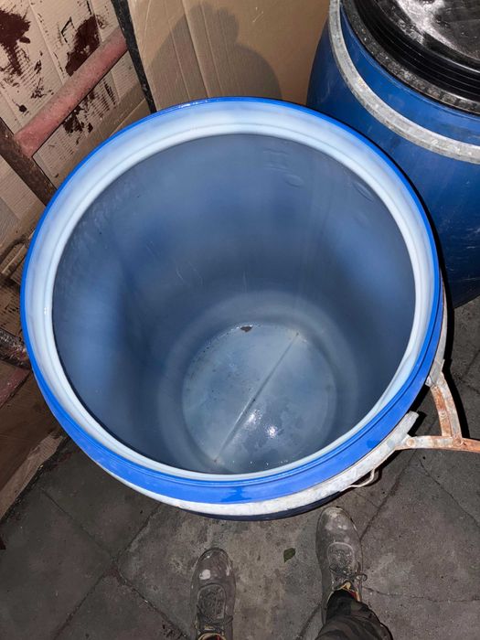 Plastikowe beczki na wode 200 litrów