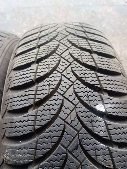 Nexen Winguard 175/60/15 komplet zima