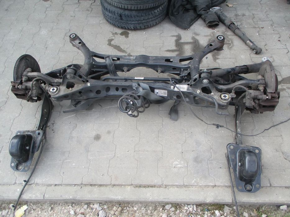 VW GOLF 8 VIII LEON IV AUDI A3 8Y 2019- BELKA TYLNA ZAWIESZENIA OŚ