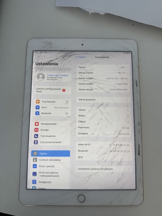 9,7” (model A1673) w kolorze złotym (Gold) — wersja z 128 GB pamięci.