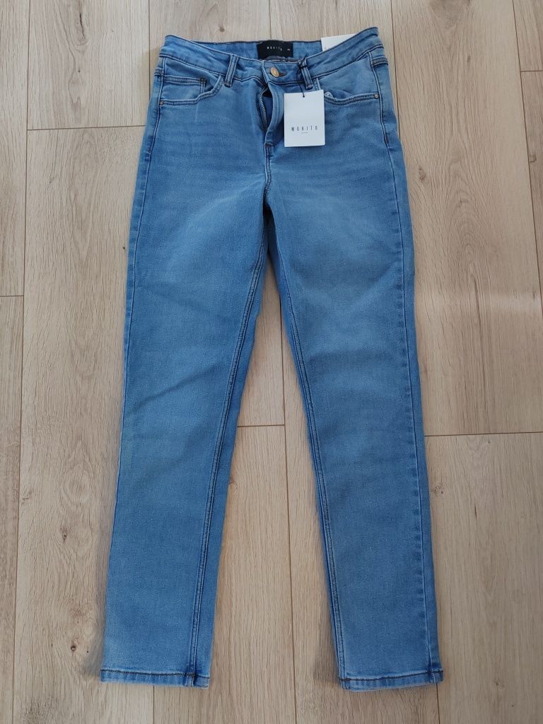 Jasne jeansy Mohito