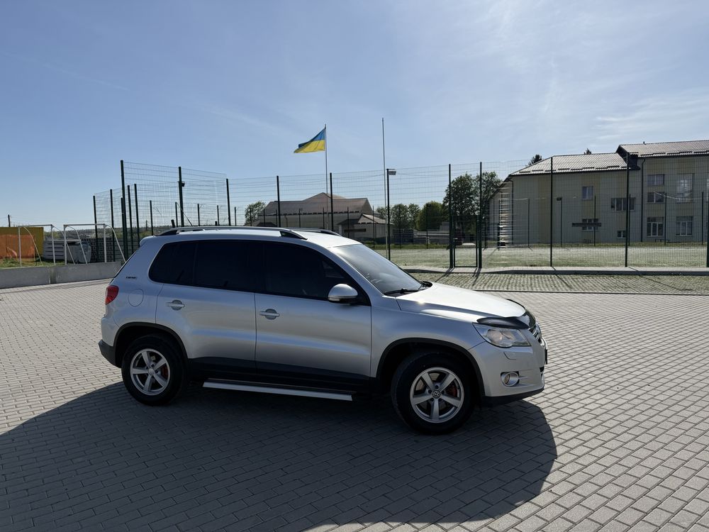 Продам своє власне авто