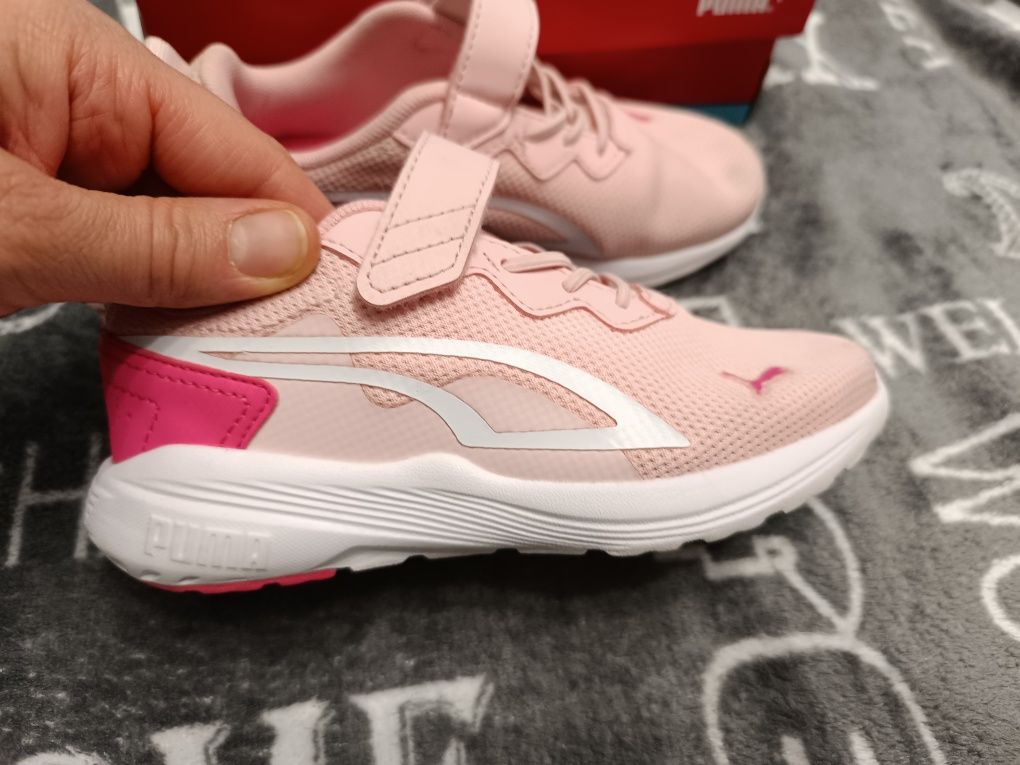 Buty dziewczęce Puma r. 29