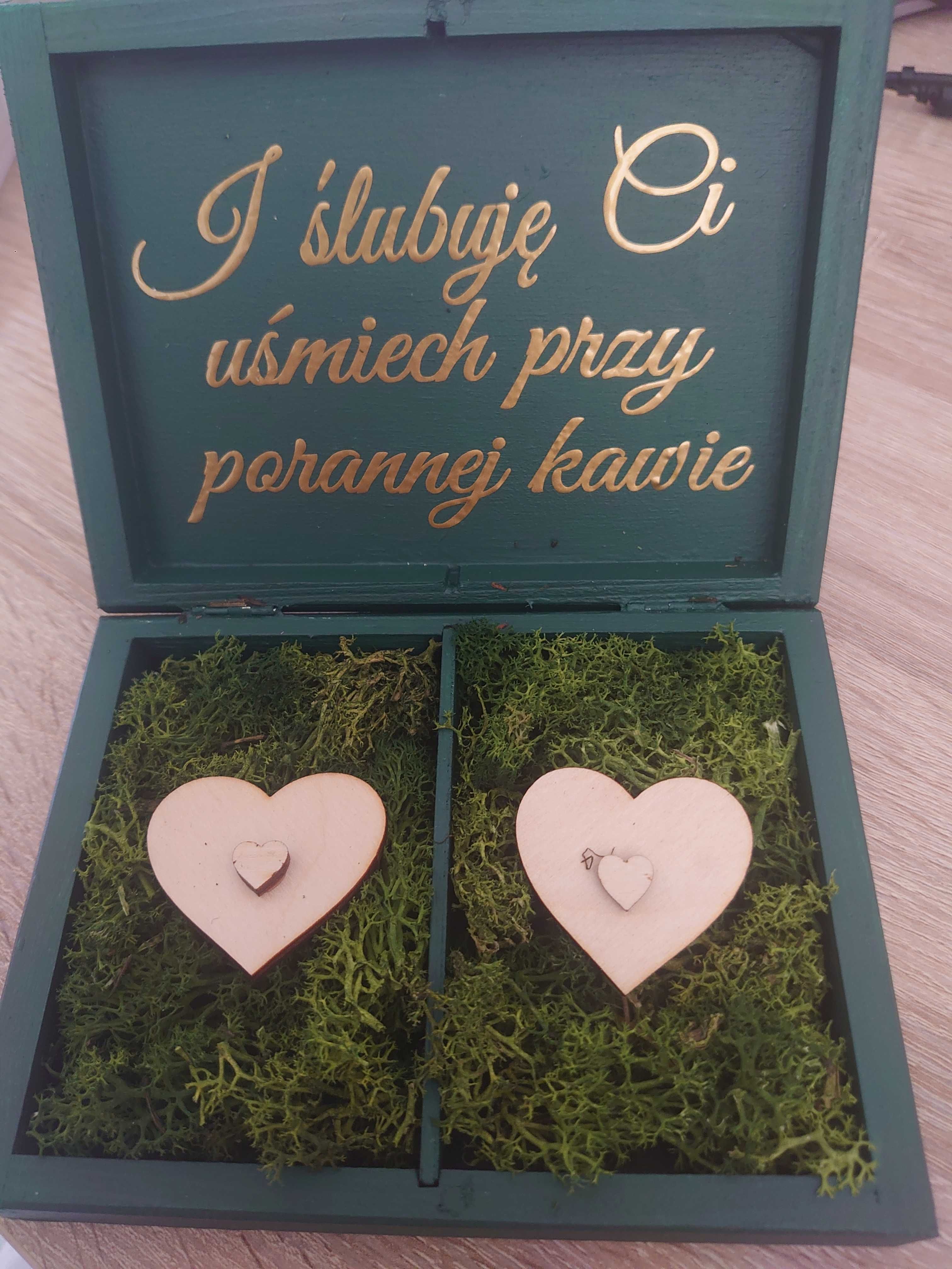 Pudełko na obrączki ciemna zieleń