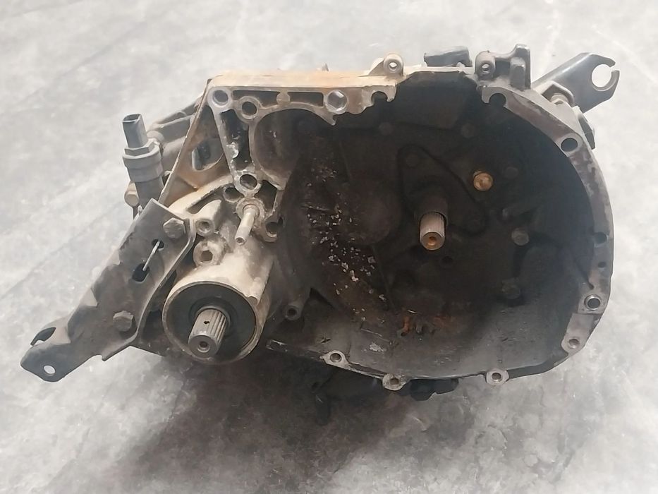 Caixa velocidades Renault Megane 5v Ref: JC5 072