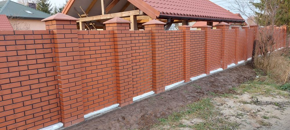 OGRODZENIE imitacja klinkieru bloczka ala klinkier podmurówka betonowa
