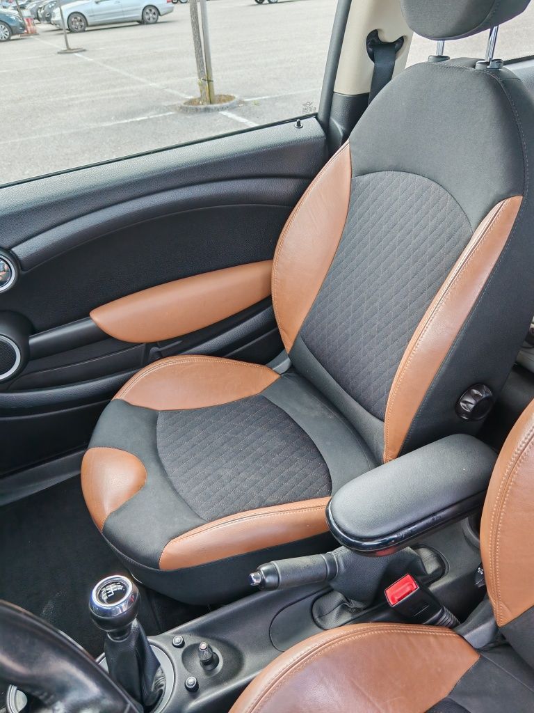 Mini Cooper D 1.6 120CV