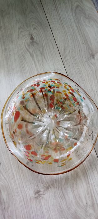 Stara patera ze szkła kolorowego z czasów PRL-u