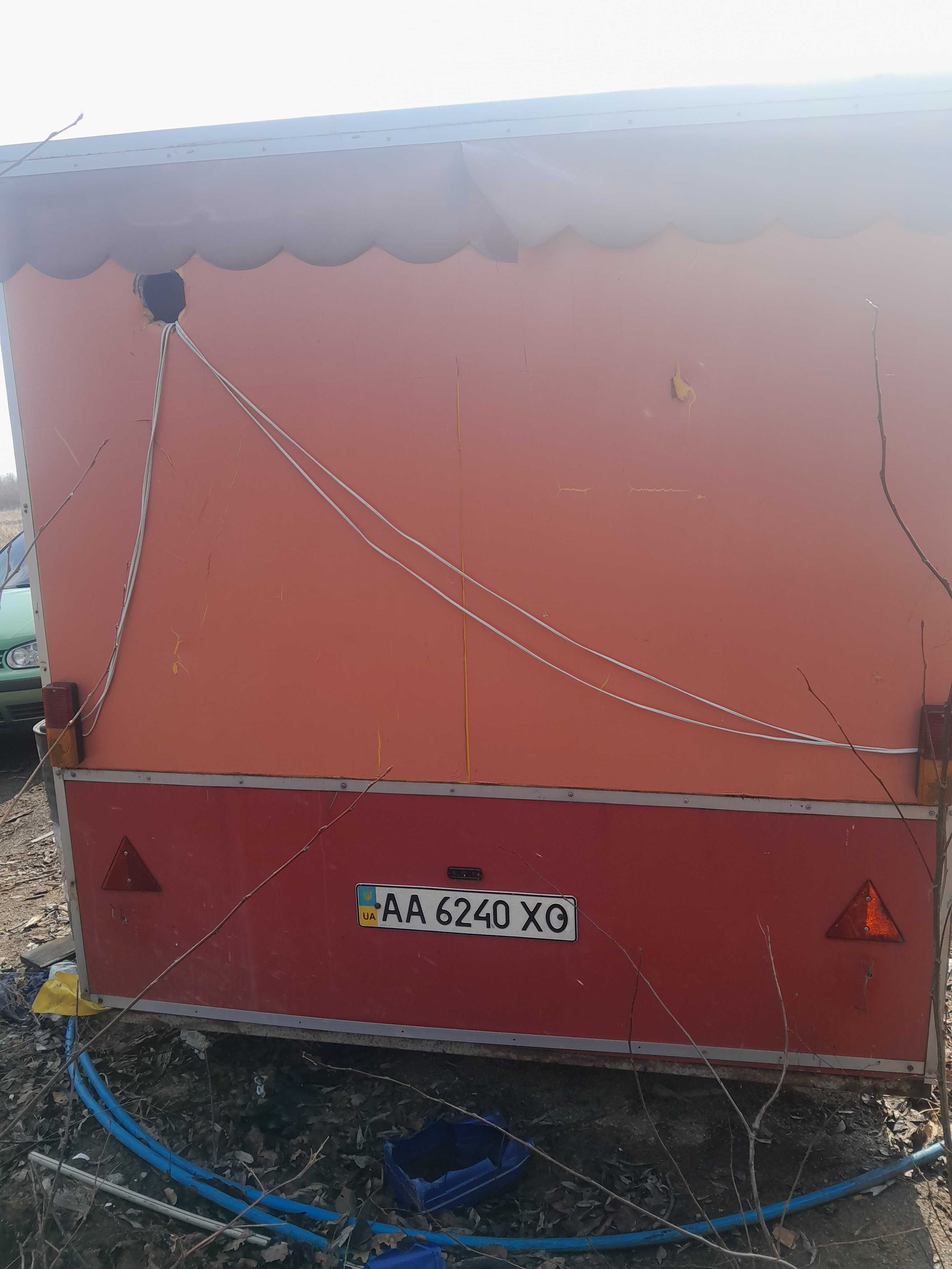 продам торговий причіп розмір 4х 2х2 з документами. Возможно обмін