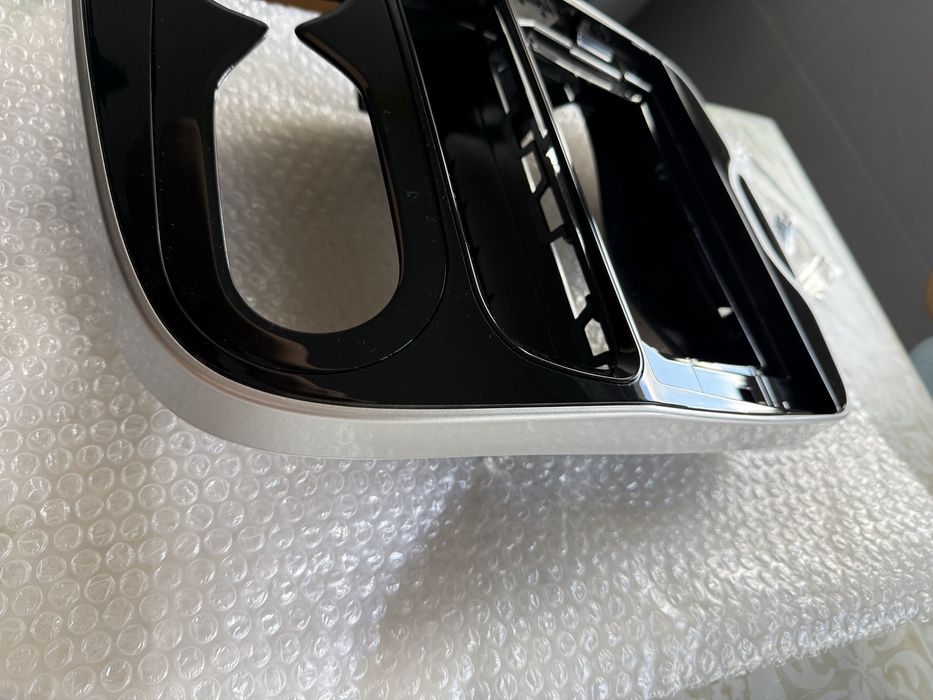 Consola/moldura central clio 4