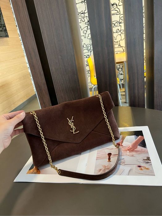 Сумочка в стилі YSL