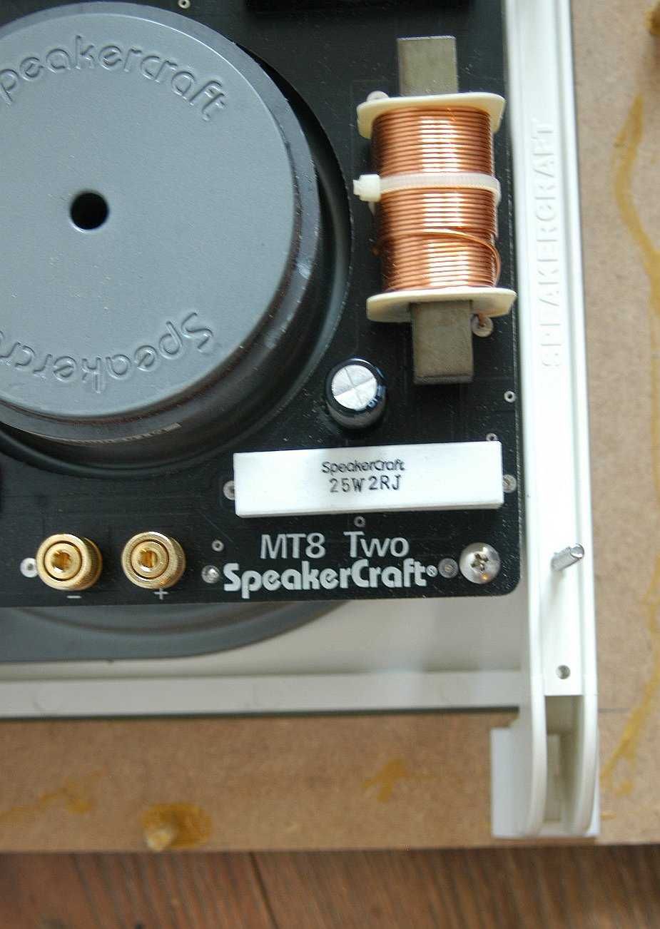 dwa duże głośniki do zabudowy SpeakerCraft MT 8 Two TANIEJ