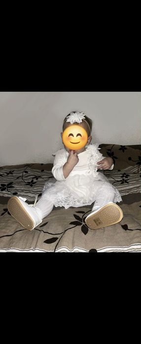 Ubranko do chrztu plus opaska I buciki