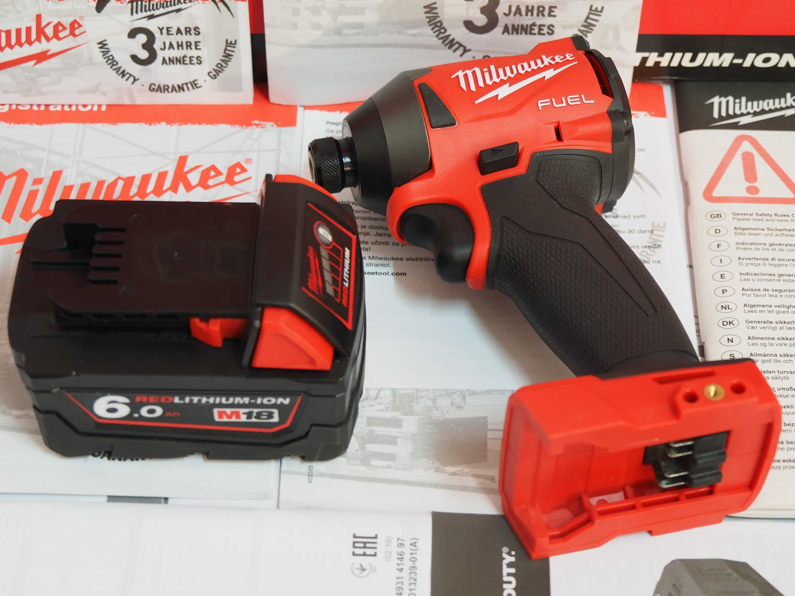 Zakretarka udarowa klucz MILWAUKEE M18 FID2 bateria 18v 6ah 226Nm