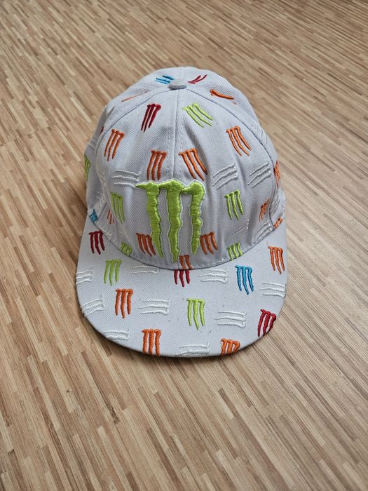 Czapka z daszkiem Monster