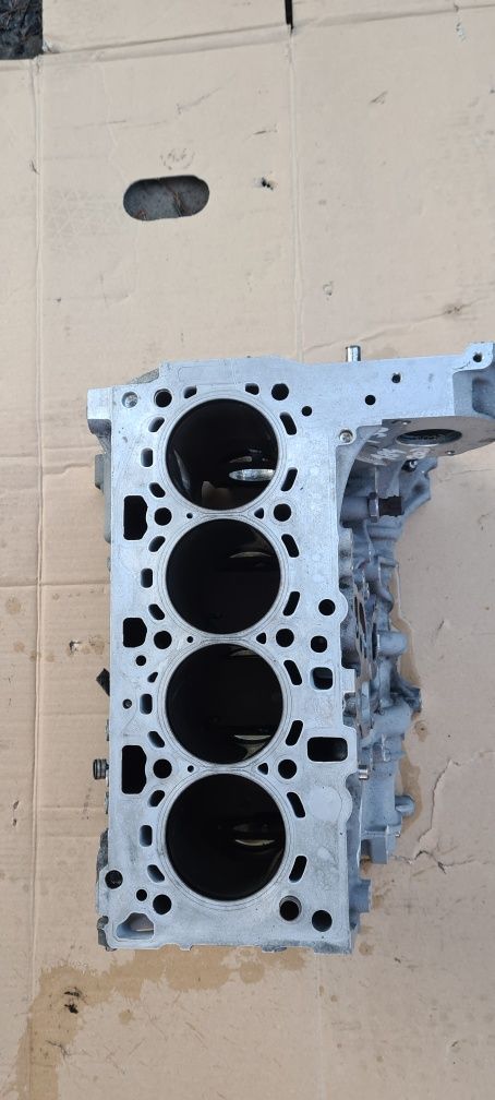 Blok silnika bmw F10 F30 N47D20C