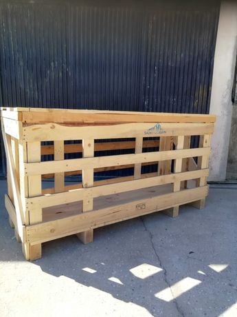 Caixa de madeira /palete para transporte