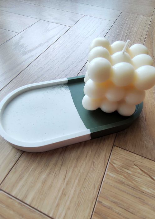 Nowoczesna owalna podstawka z gipsu polimerowego – handmade