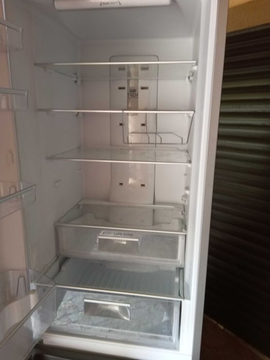 Lodówka Hotpoint Ariston uszkodzona