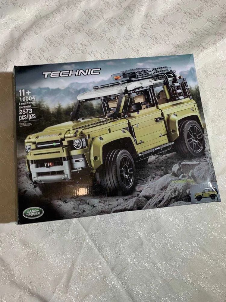 Новий конструктор Technik Land Rover Defender lego іграшки