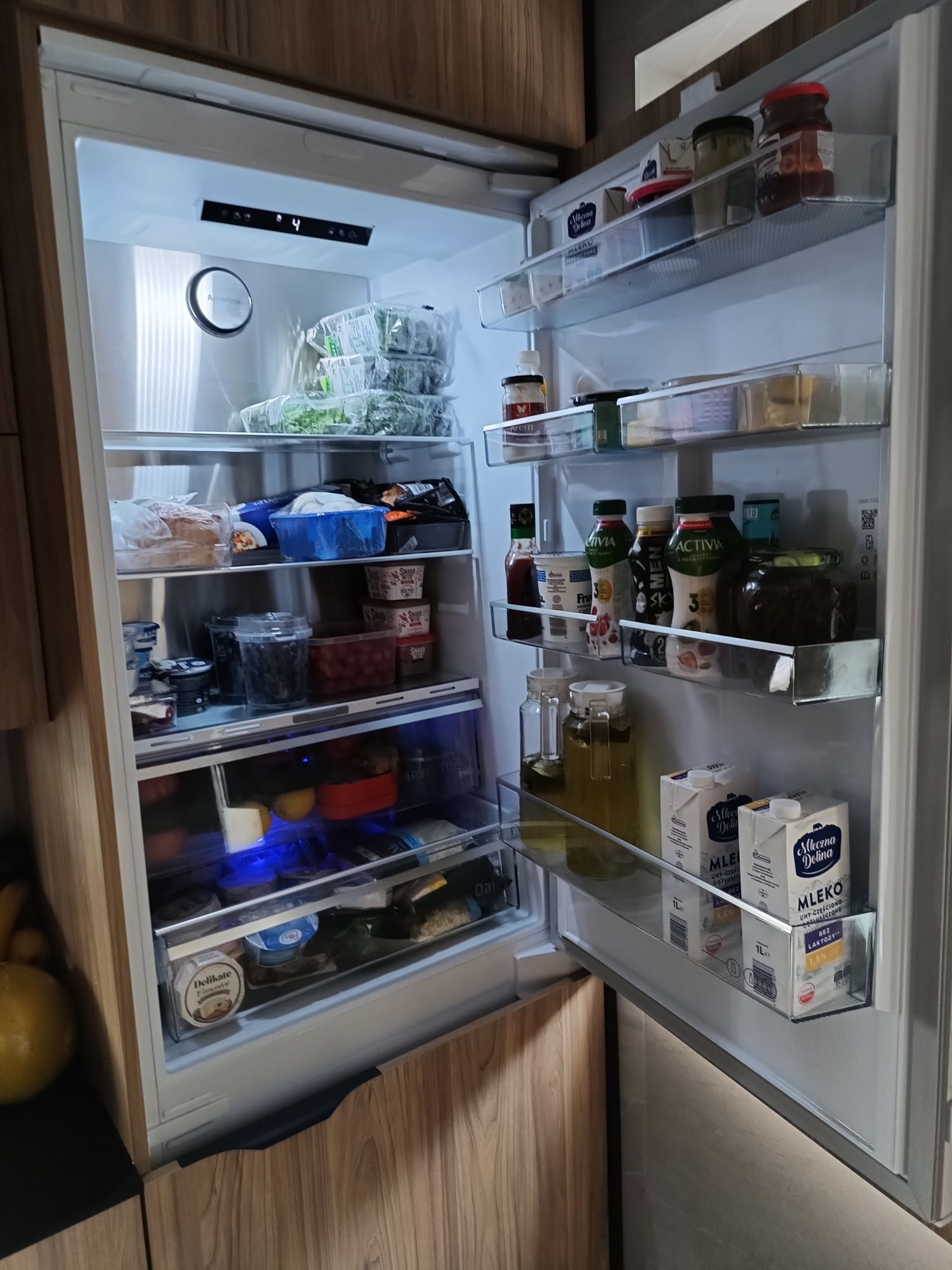 Lodówka Beko 70 cm do zabudowy