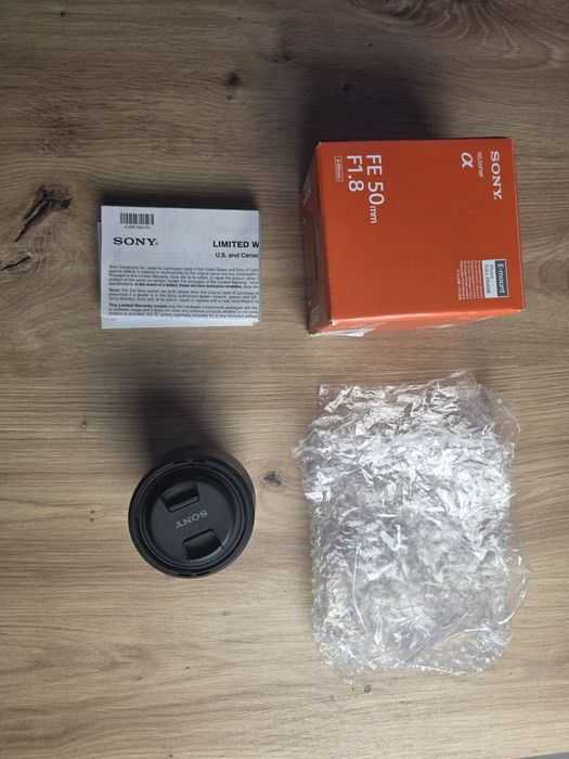 Lente Sony FE 50mm F1.8 + 2 Filtros (CPL + UV) - Novo!