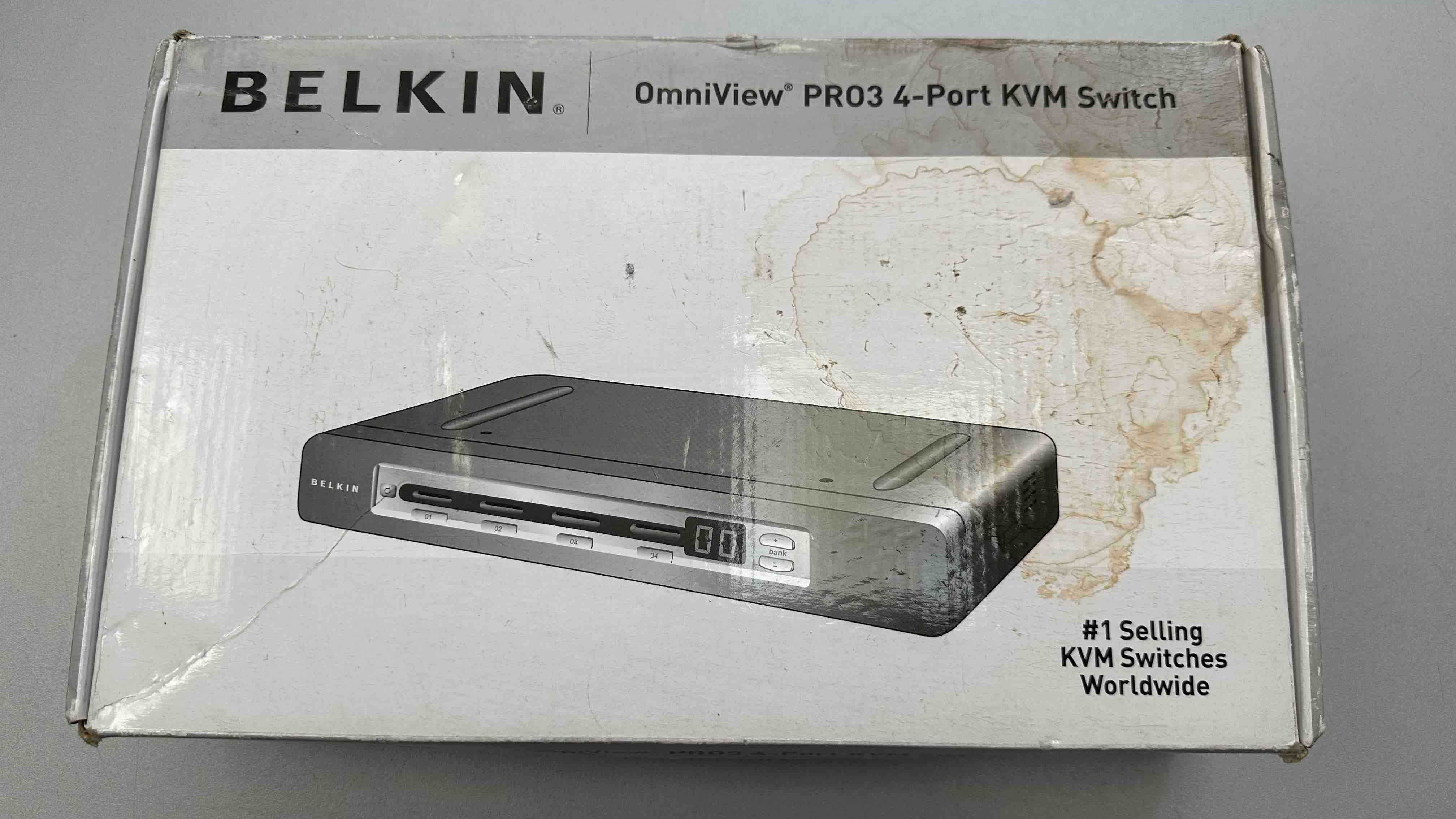 Комутатор-свіч Belkin OmniView Pro3 4 Port KVM