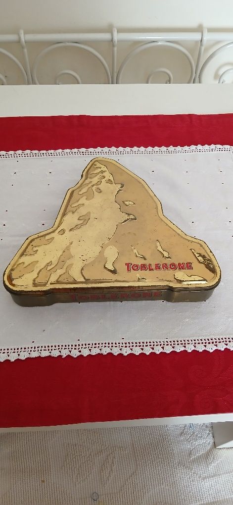 Lata Toblerone, usada