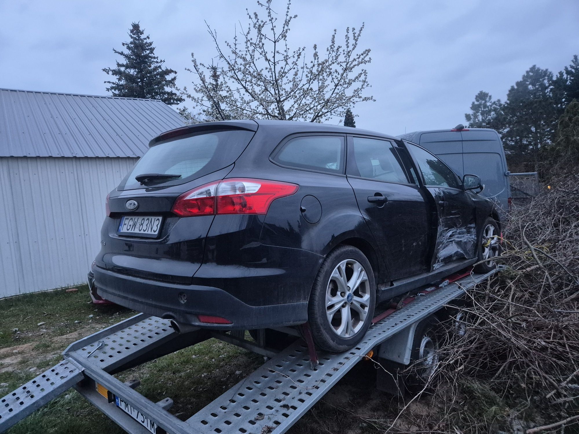 FORD FOCUS 2.0 tdci / 2011 rok / automat / uszkodzony