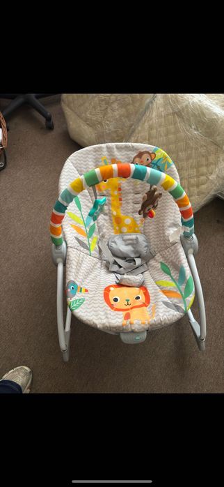 Крісло-шезлонг дитячий Крісло-шезлонг Bright Starts Safari