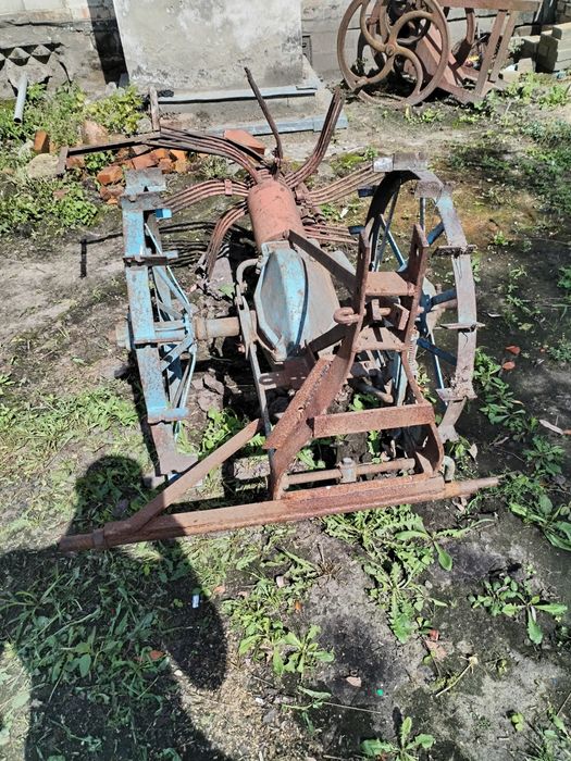 продам трактор на ходу